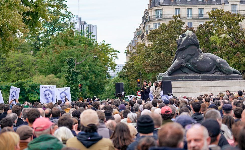 Rassemblement en hommage à Philippine - Claire Geronimi et Némésis